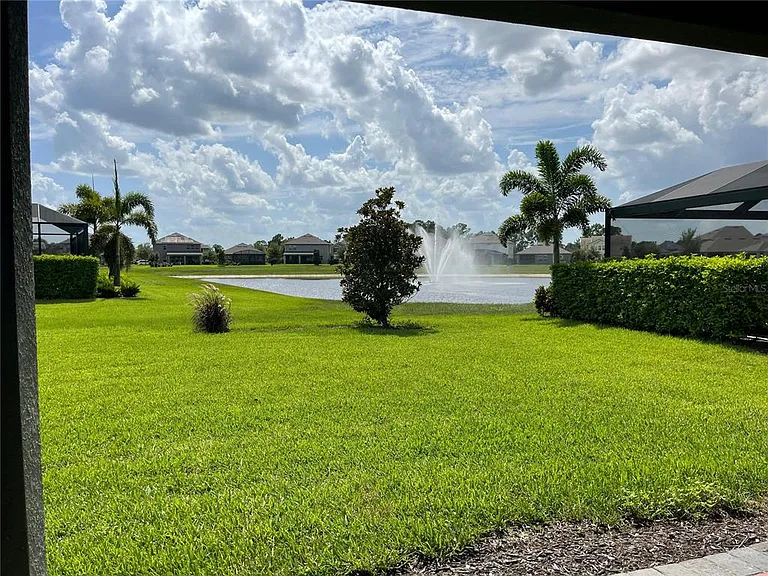 10194 Atwater Bay Dr — Photo 18