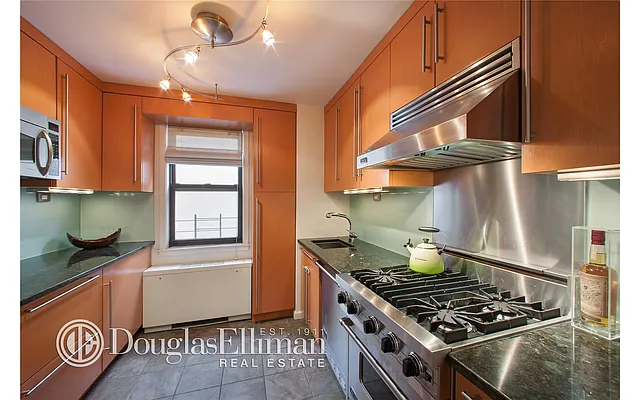 Sold by Douglas Elliman | media 4