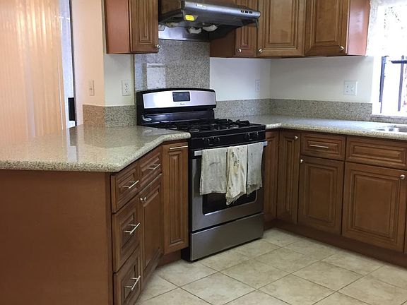 3rd image of 306 W Woodward Ave APT A