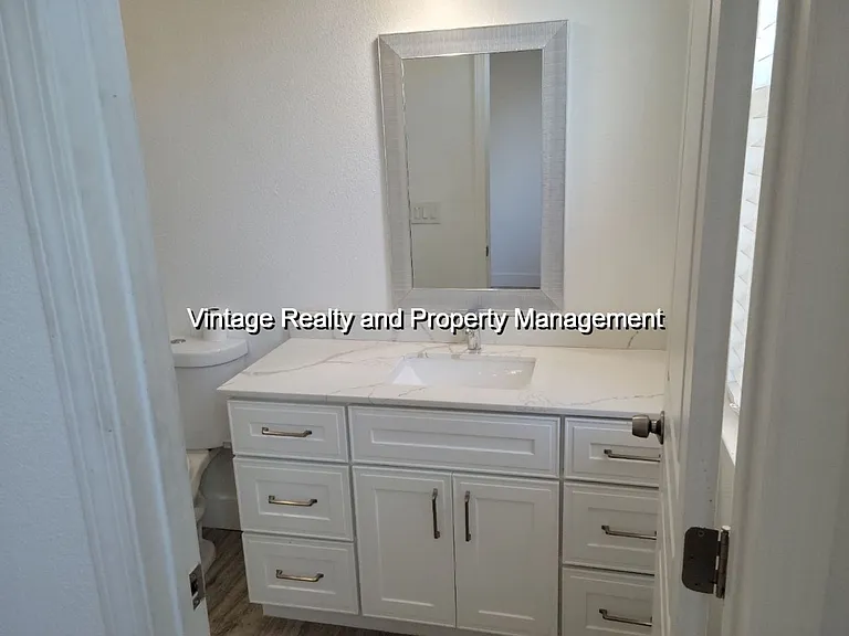 1052 Foxfire Dr — Photo 13