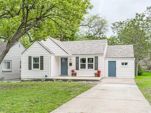 1321 E 76th St, Kansas City, MO 64131