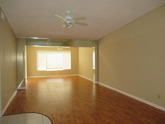 5th image of 4175 W Lucerne Villas Lane