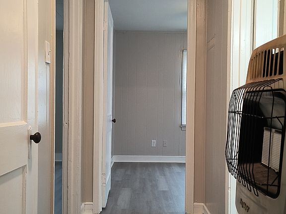 3rd image of 600 W 27th Ave