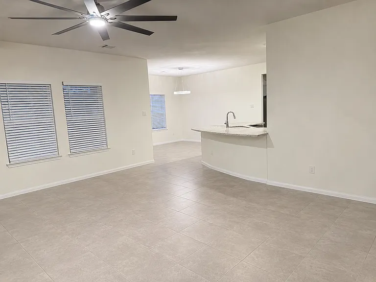 3311 Passage Ln — Photo 2
