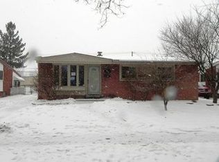 318 Bert Ln, Inkster, MI 48141