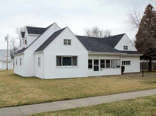 606 S Harrison St, Garrett, IN 46738