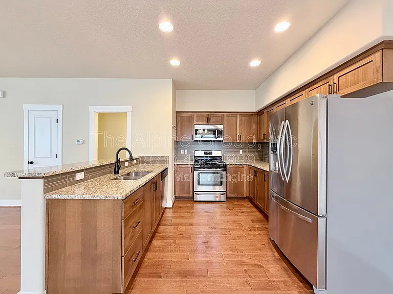 378 SW Mitchum Ter — Photo 8