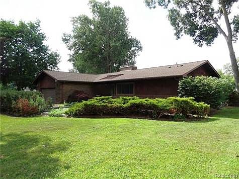2nd image of 58227 Salem Dr
