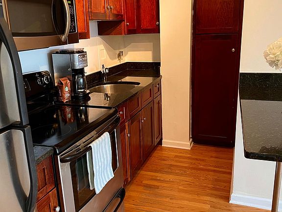 2nd image of 4183 N Marine Dr #1212
