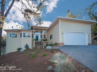 17075 Oscar Dr, Grass Valley, CA 95949