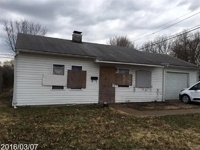 14 Goodman Rd photo 1