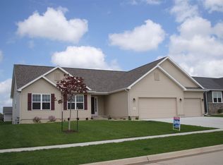 4316 Granite Ridge Rd, Cedar Falls, IA 50613