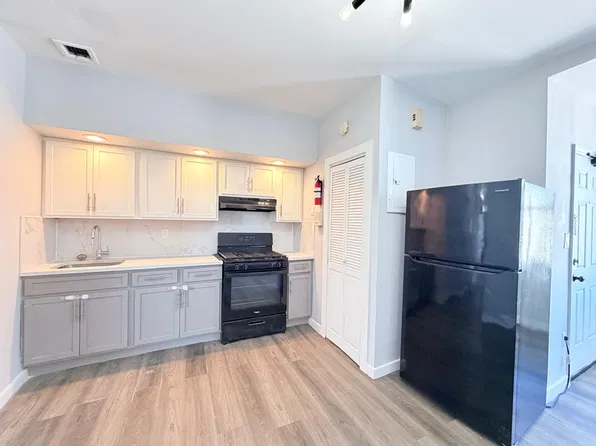 379 Avenue C #7E, Bayonne, NJ 07002