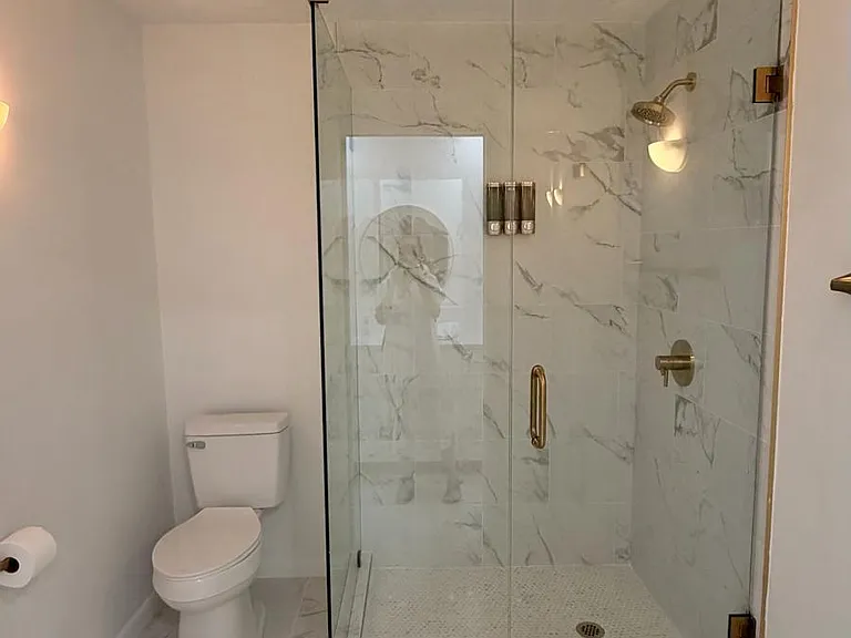 2614 Amherst Ln — Photo 17