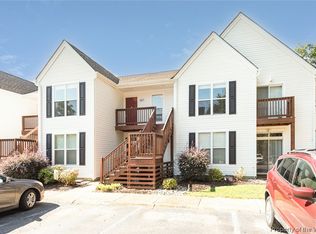 427 Persimmon Dr, Yorktown, VA 23693