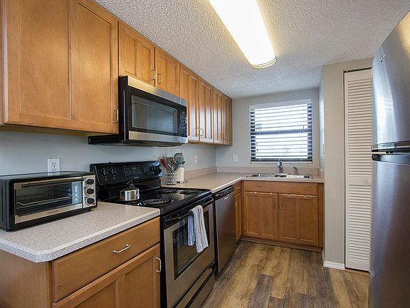 5th image of 3110 Ocean Shore Blvd #2090