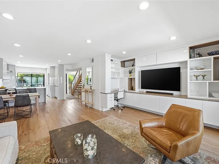 439 Camino De Las Colinas — Photo 6