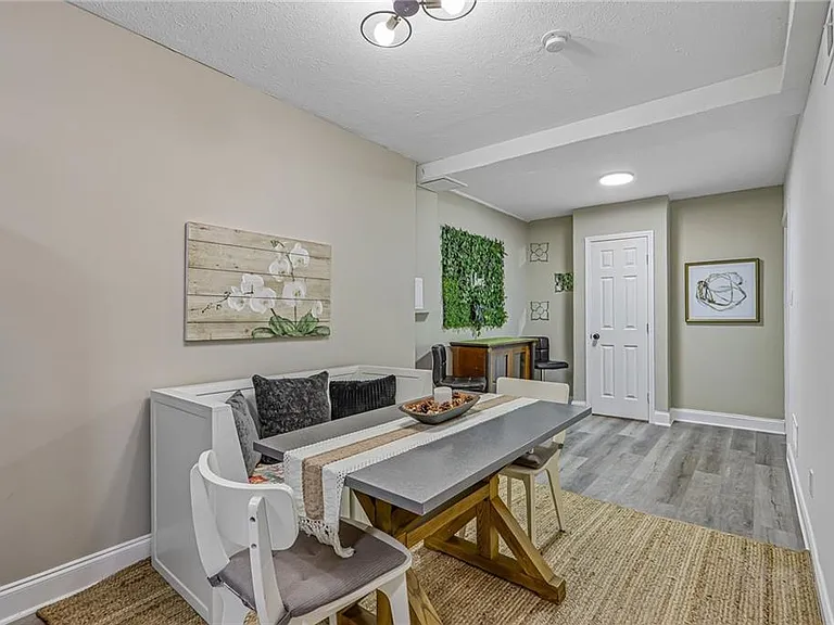 3898 Skidmore Dr — Photo 32