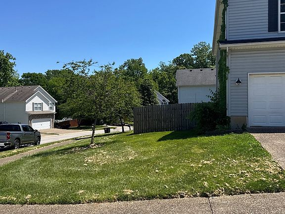3rd image of 7901 Bridlewood Pl