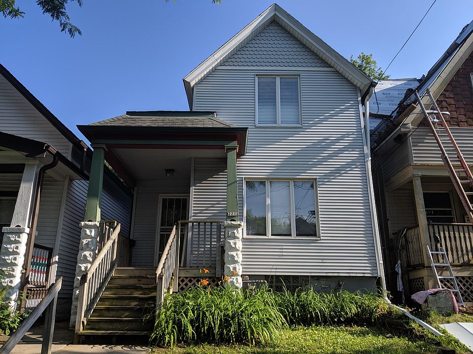 1st image of 221 E Garfield Ave