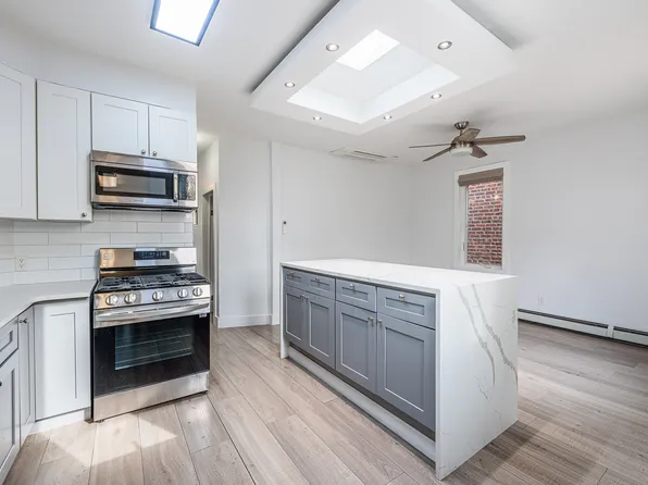 18-22 Astoria Park South image 14 of 16