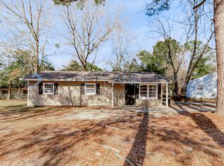 909 Crestwood Ter, Warner Robins, GA 31088