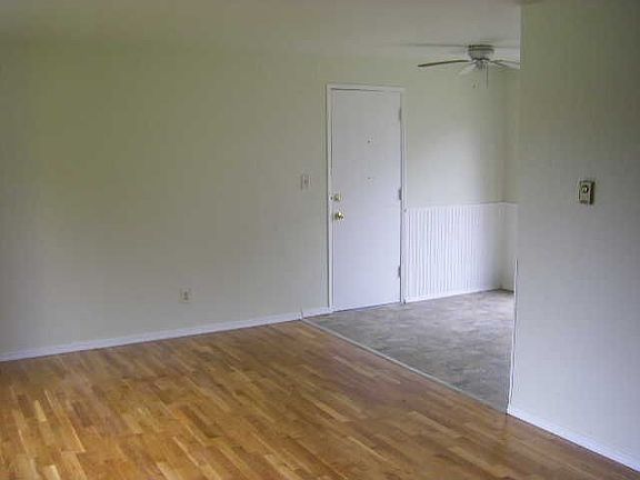 3rd image of 2503 197th Pl SW