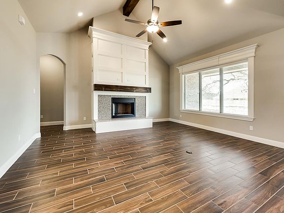 Family Room has Tree View