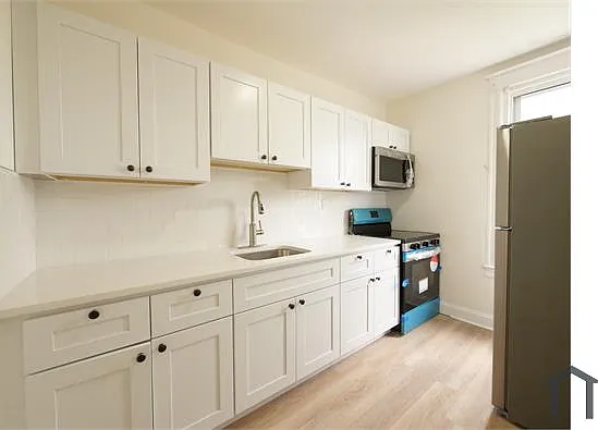 3 bed, $1,000 — Photo 3