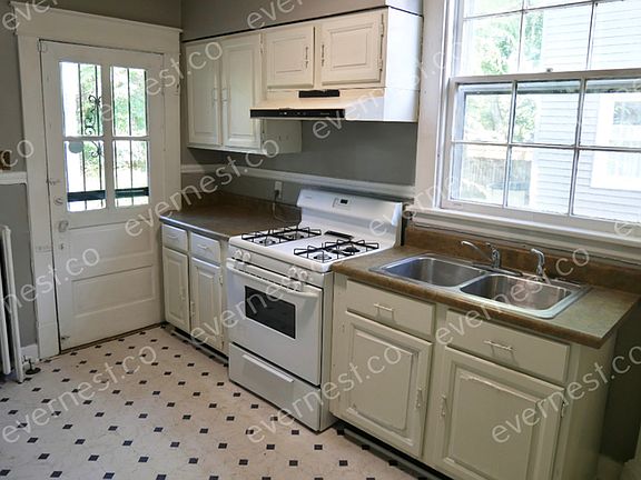 2nd image of 3212 Lamb Ave #B