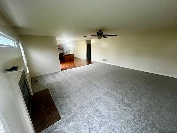 4th image of 1737 Impatiens Way