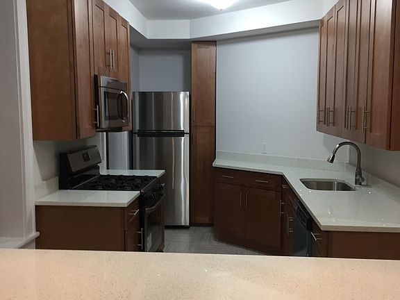 3rd image of 3744 61st St APT 1E