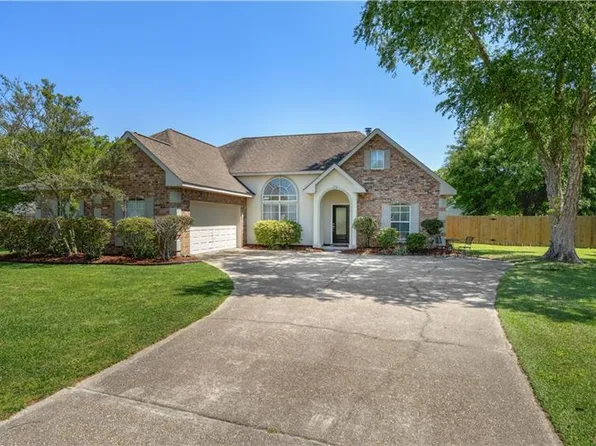 426 Gainesway Dr, Madisonville, LA 70447