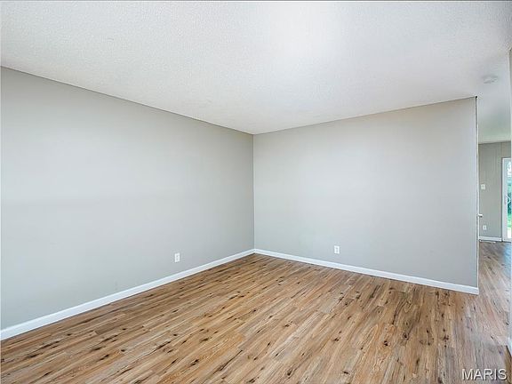 4th image of 6842 Champana Dr