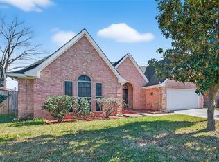 9927 Glenkirk Dr, Houston, TX 77089