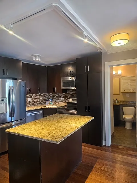 1 bed, $2,300 — Photo 3