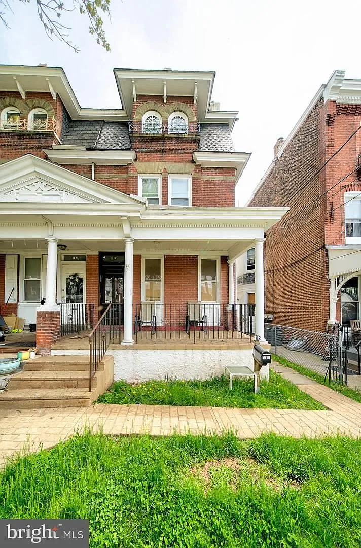 112 Haws Ave — Photo 2