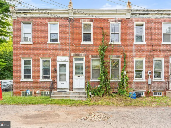 1889 Charles St, Camden, NJ 08104
