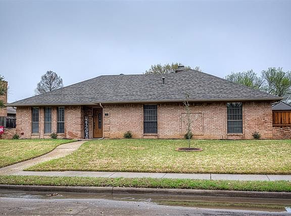 2nd image of 715 Green Brook Dr