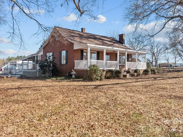 2614 S Us Highway 321, Newton, NC 28658