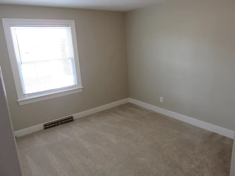 5906 New Osborne Tpke — Photo 10
