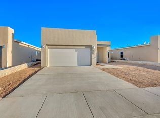 109 Via Rojas Dr, El Paso, TX 79928