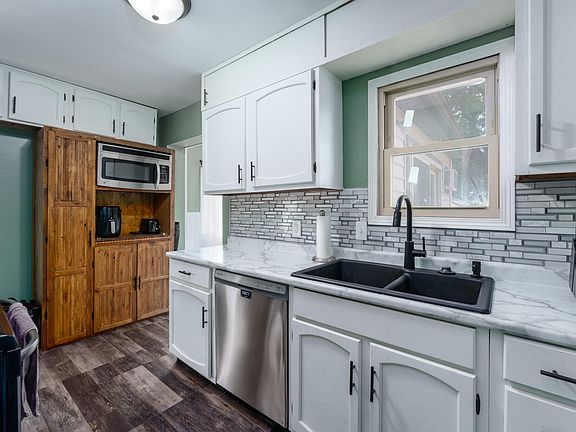 5th image of 191 24th St N