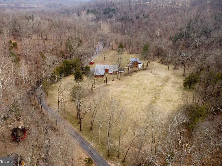 120 Tabor Rd — Photo 52
