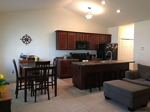 4th image of 6 Matchwood Ln