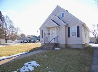 227 S Beaumont Rd, Prairie Du Chien, WI 53821