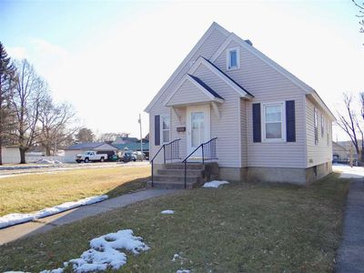 227 S Beaumont Rd, Prairie Du Chien, WI, 53821