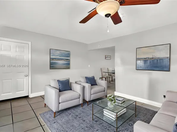 6791 Scott St, Hollywood, FL 33024