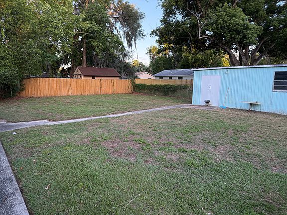 3rd image of 3770 Lake Eleanor Dr