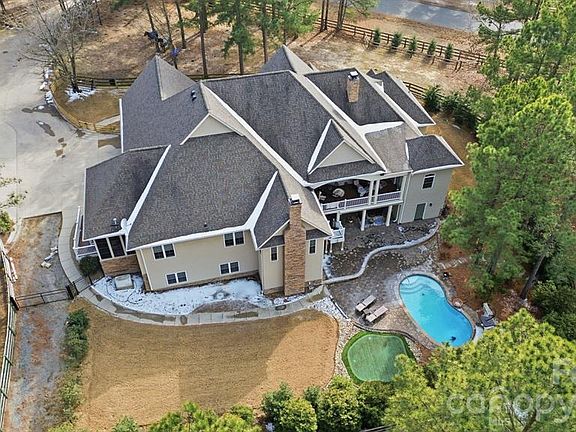 2nd image of 164 Saddle Ridge